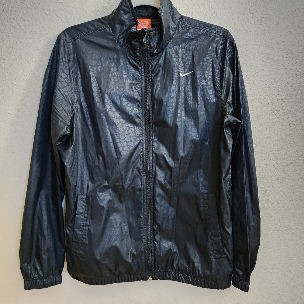 Nike "the athletic dept" women's black reptile windbreaker zip up Size LARGE